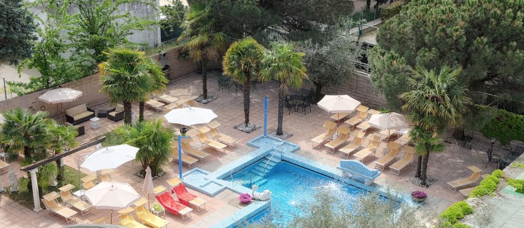 Hotel Terme Eden อาบาโนแตร์เม ภายนอก รูปภาพ
