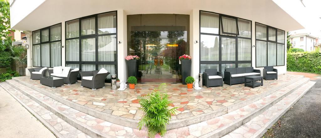 Hotel Terme Eden อาบาโนแตร์เม ภายนอก รูปภาพ
